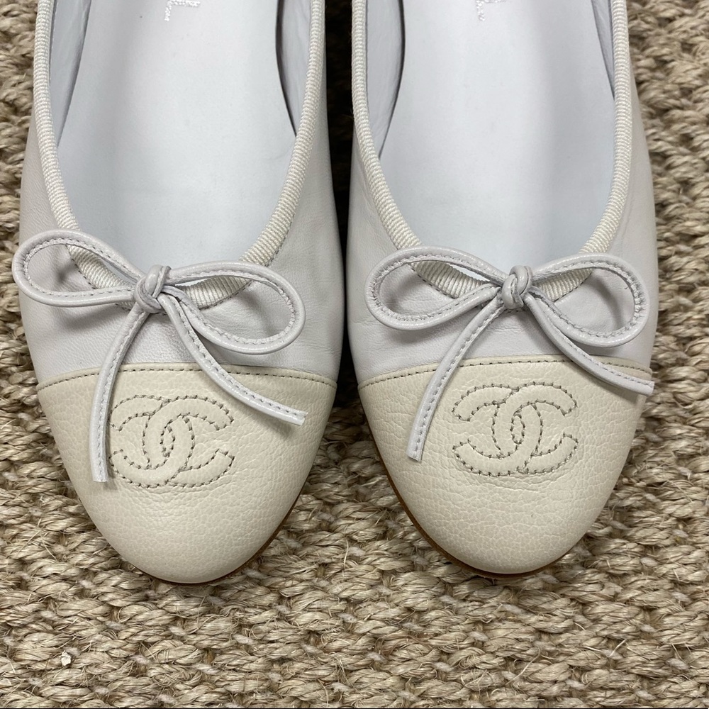 Authentic Chanel white & cream ballet flats 37.5 - Picture 5 of 12